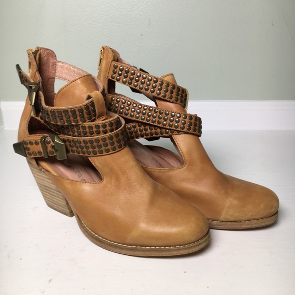 Jeffrey Campbell Shoes - Jeffrey Campbell Watson Leather Cutout Booties